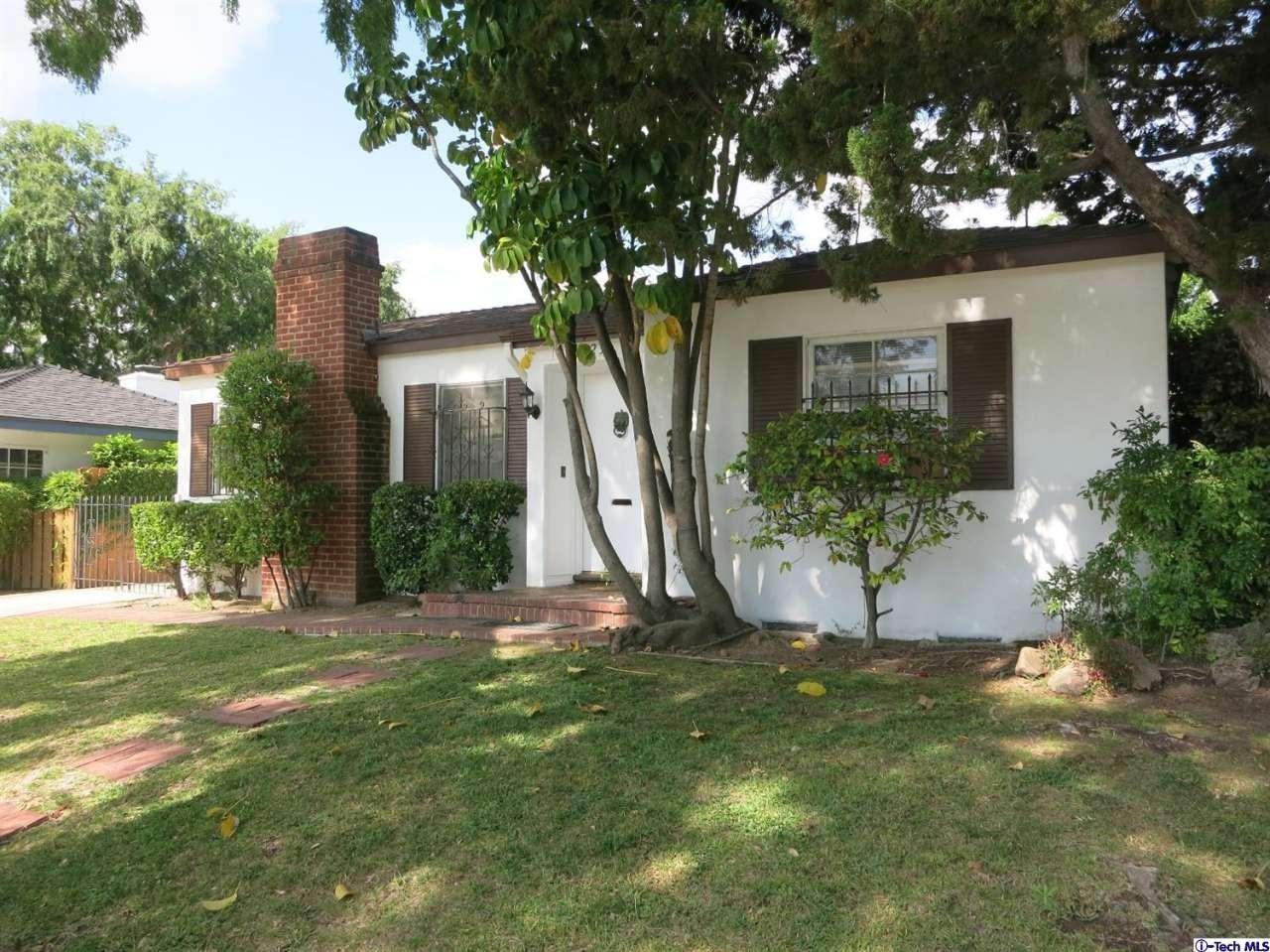 323 Gerona Ave - Photo 2 of 16