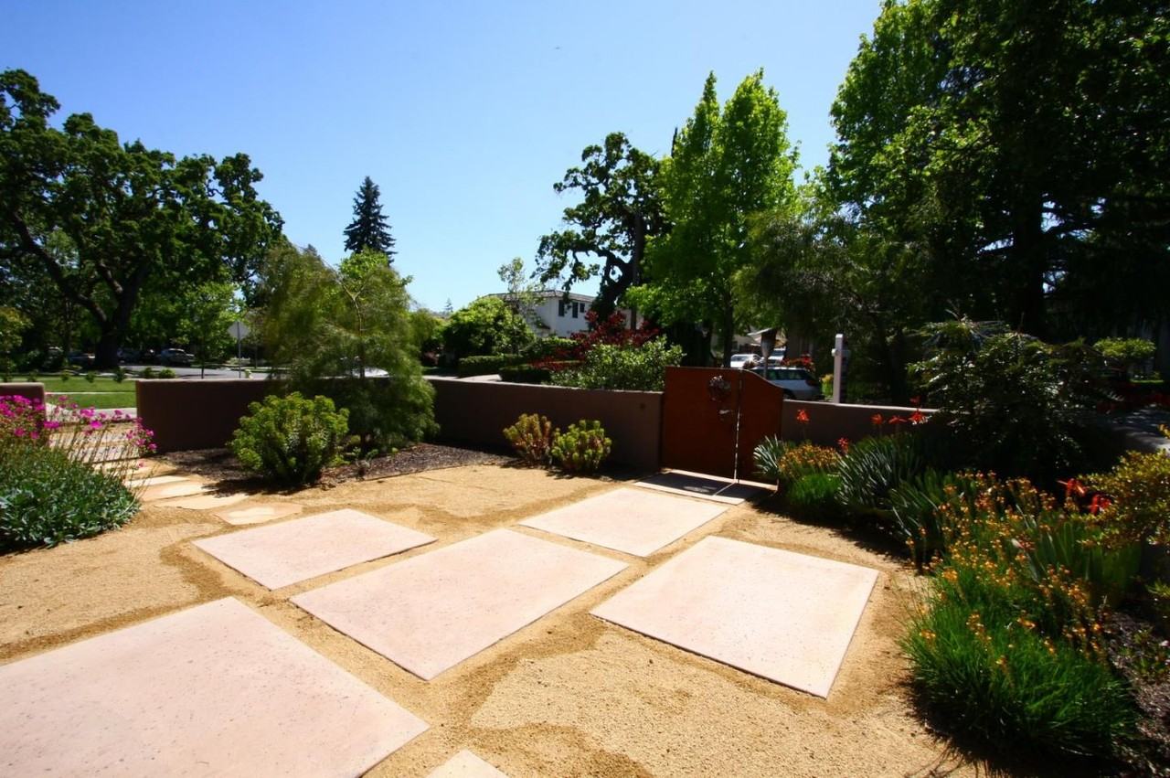 143 King St - Photo 2 of 39