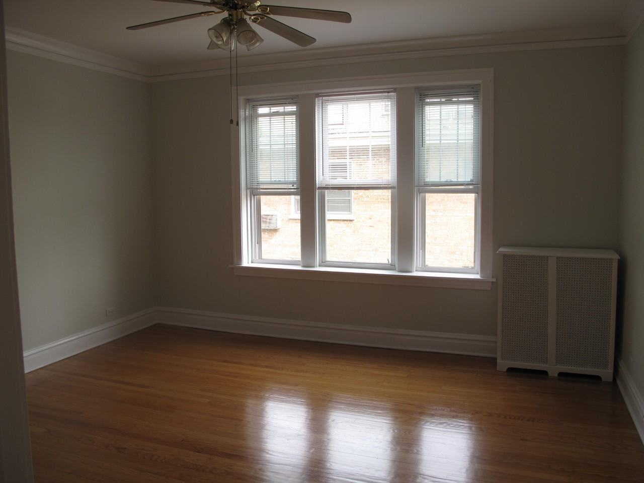 4827 Elm Street #2nd Floor - Photo 4 of 21