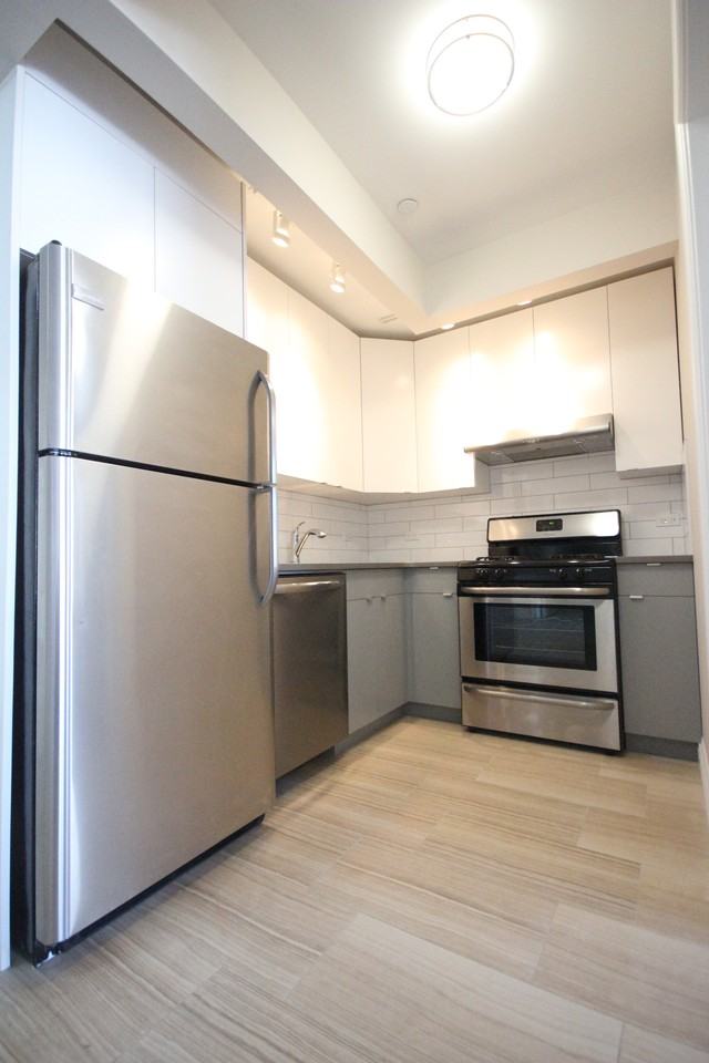 439 Knickerbocker Avenue #3r1