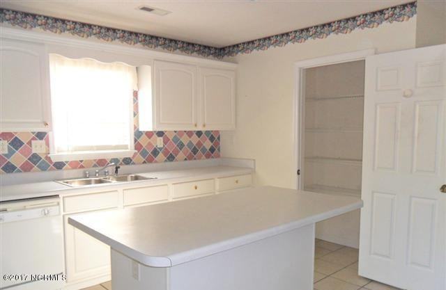 437 Boysenberry Lane - Photo 3 of 14