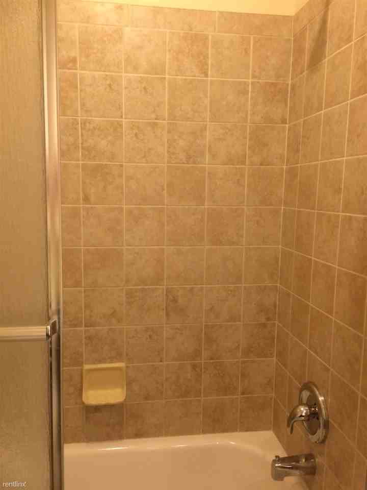 125 Grand Manor Dr - Photo 3 of 8