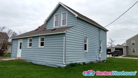 111 Stearns Ave N - Photo 2 of 7