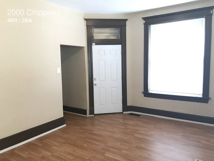 2000 Chippewa St - Photo 3 of 16