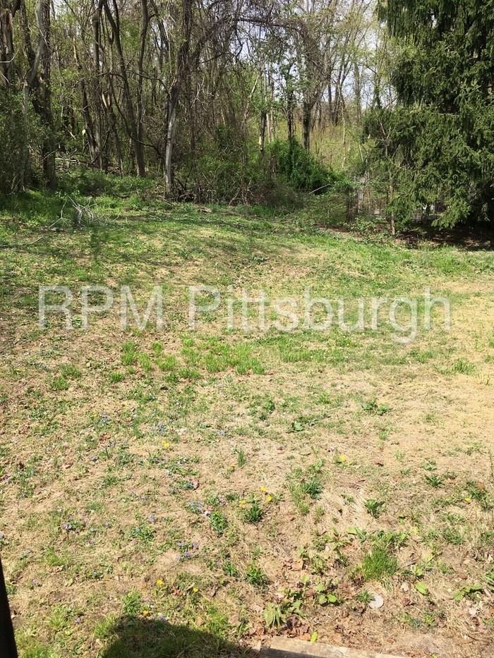 506 10th St - Photo 3 of 19