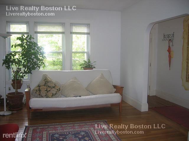 149 Winchester St - Photo 2 of 3