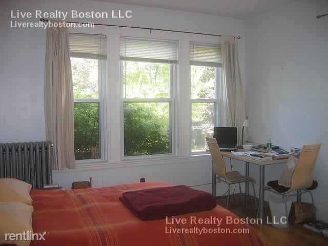 149 Winchester St - Photo 3 of 3