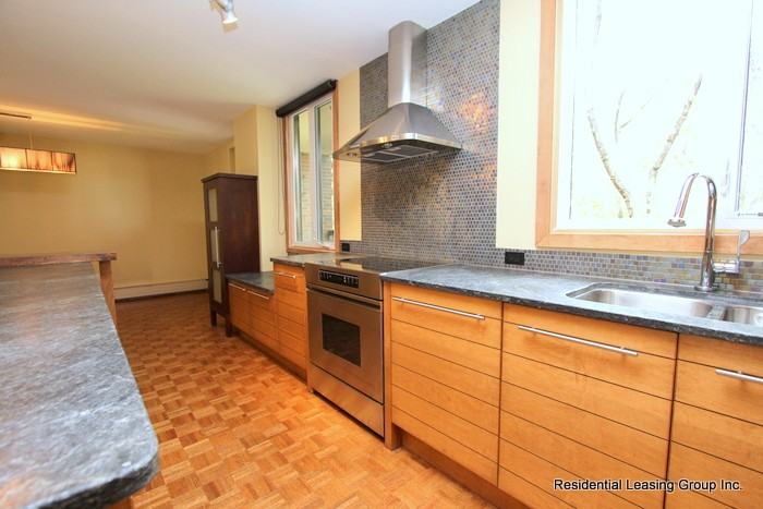 220 26 Ave SW - Photo 3 of 25