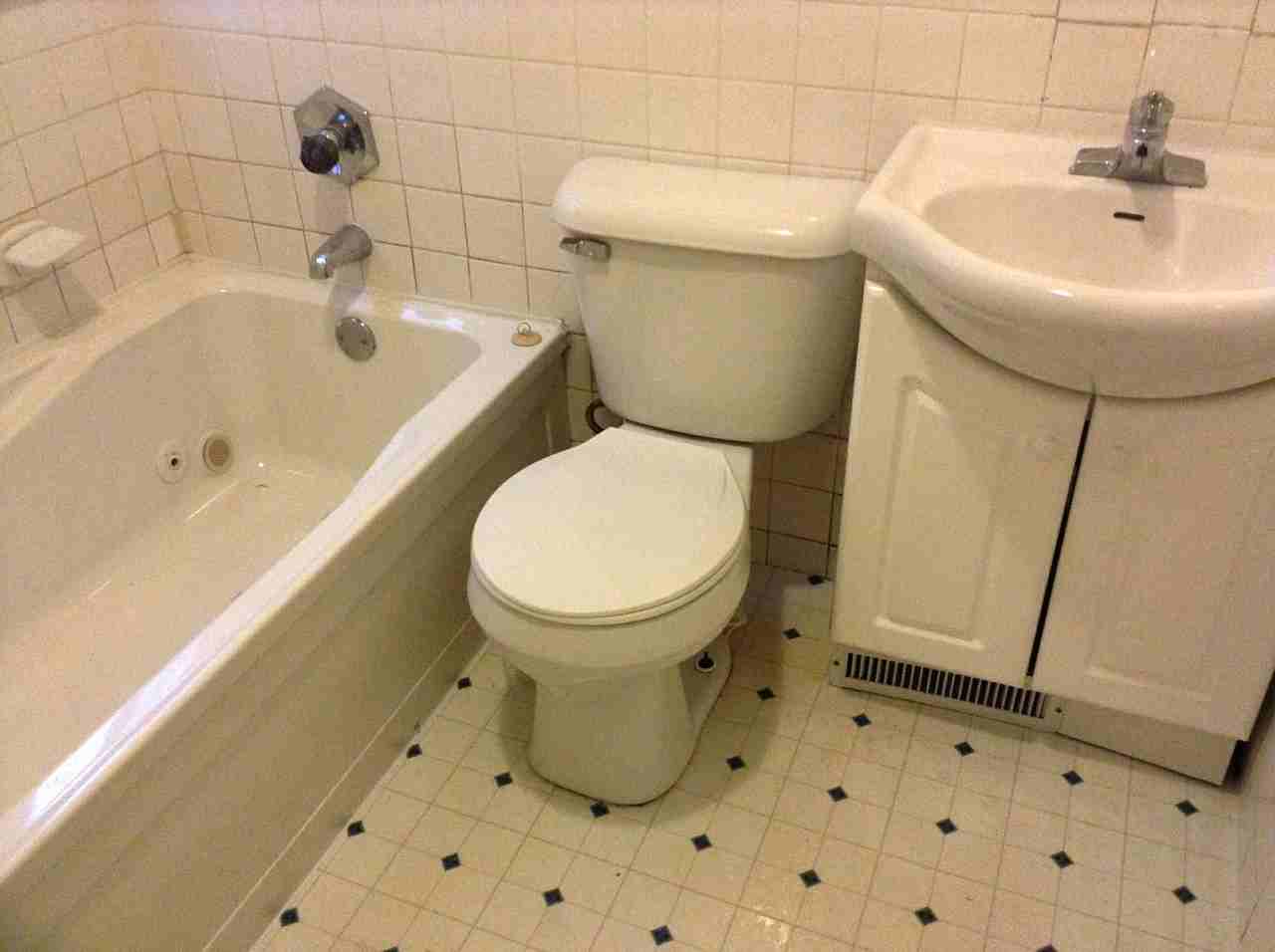 101 S Wabash Ave - Photo 3 of 11