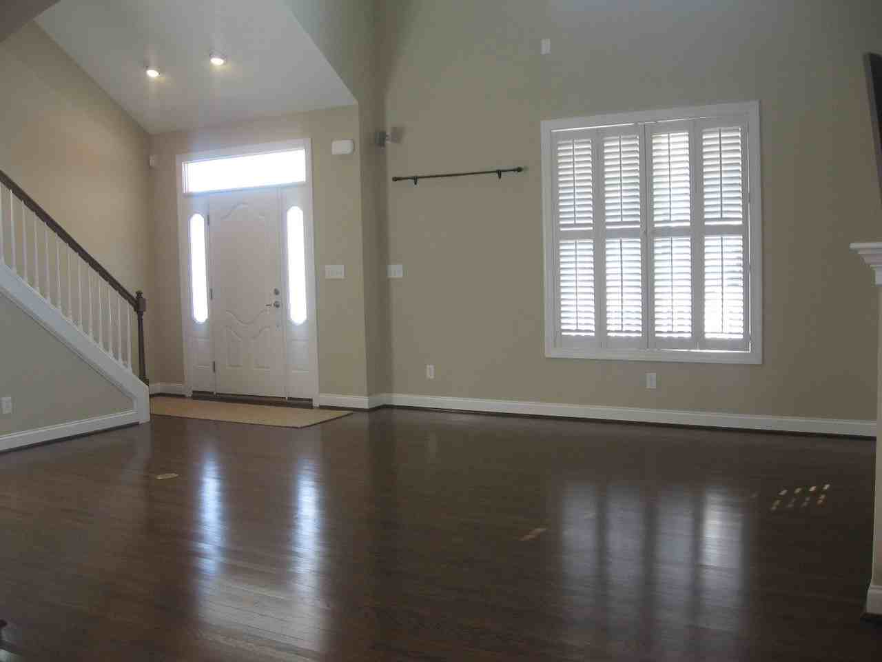 1146 Cranberry Ct - Photo 3 of 12