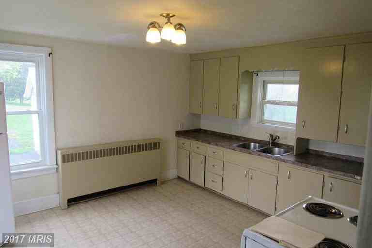 6146 Royer Rd - Photo 2 of 17