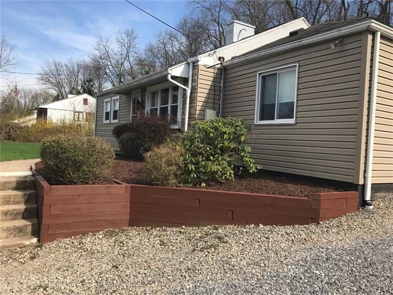 2324 Linwood Dr - Photo 2 of 25