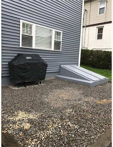 87 Saugatuck Ave - Photo 3 of 21