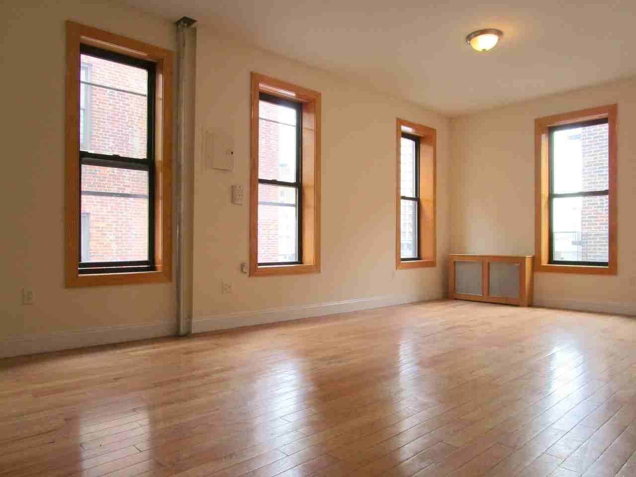 W 172nd St