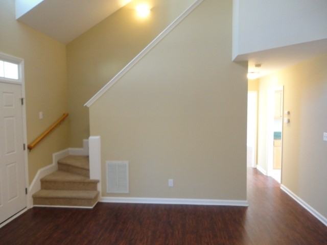 5404 Stardust Dr - Photo 2 of 14
