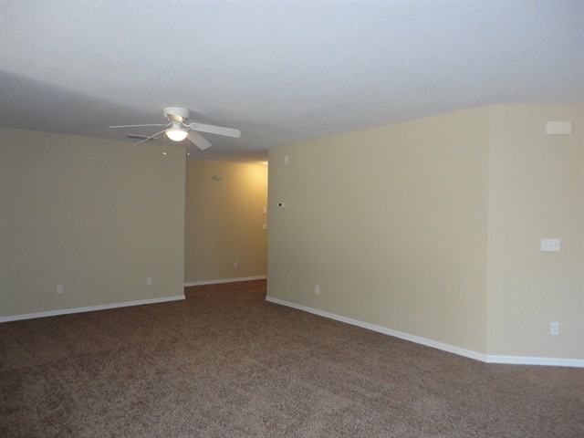 2340 Norwood Pl - Photo 2 of 12