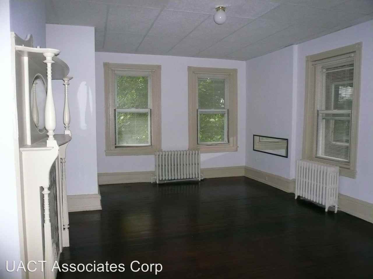 4714 Woodland Ave - Photo 2 of 9