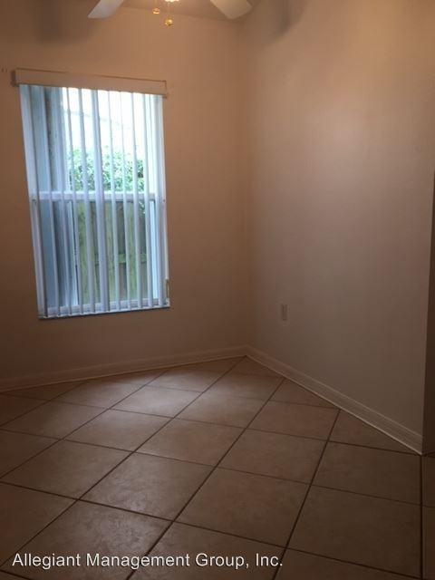 2471 Brookshire Cir - Photo 3 of 20