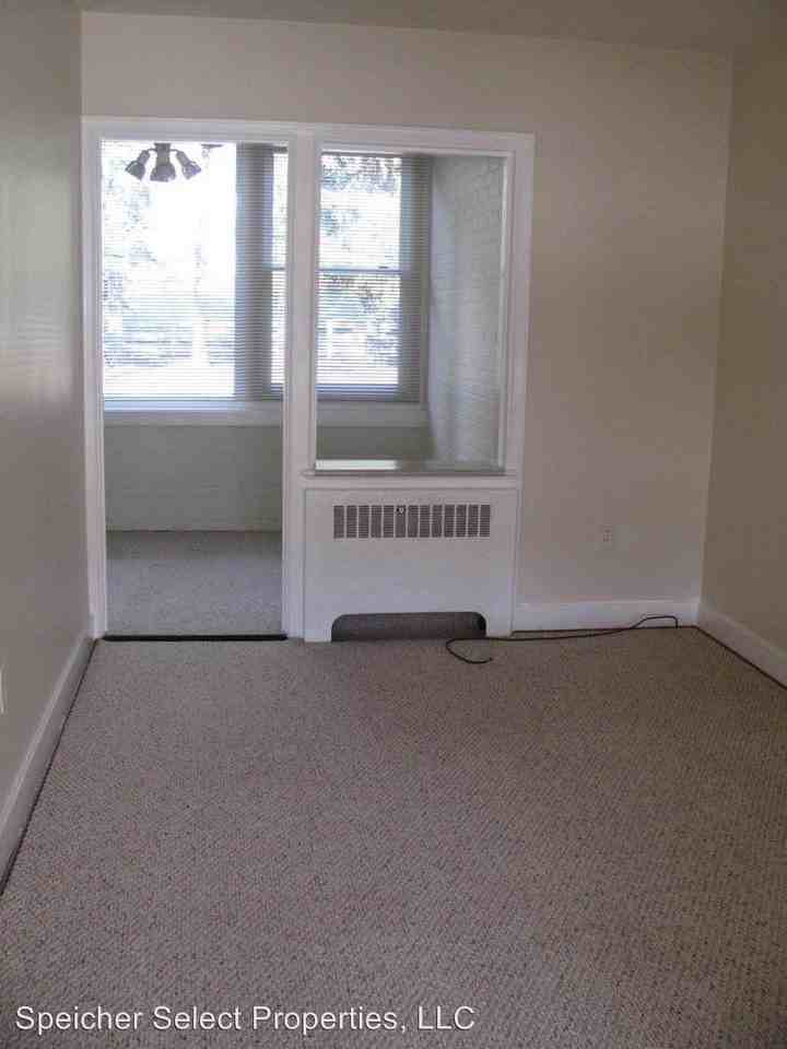 304 State St - Photo 3 of 6