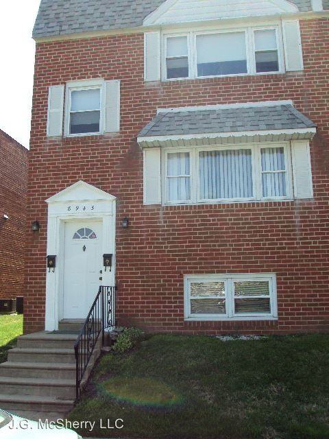 8943 Alton St - Photo 3 of 7