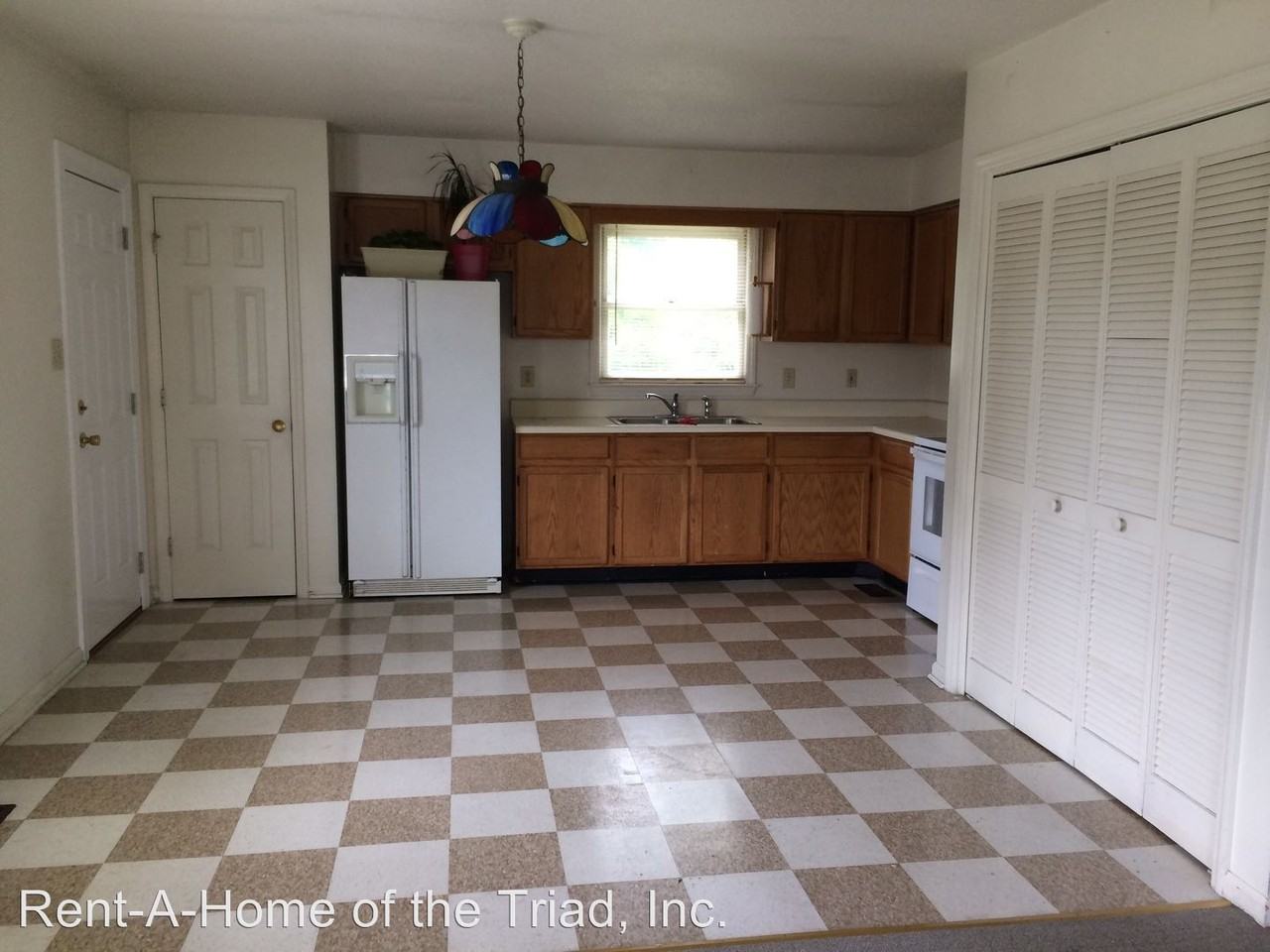 1512 McConnell Rd - Photo 3 of 3