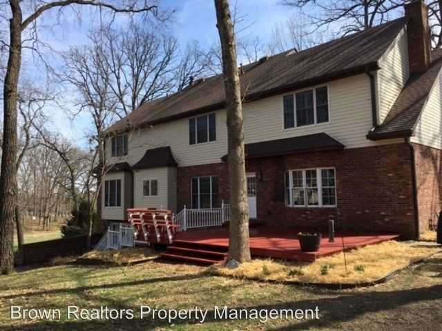 5293 White Oak Dr - Photo 2 of 11