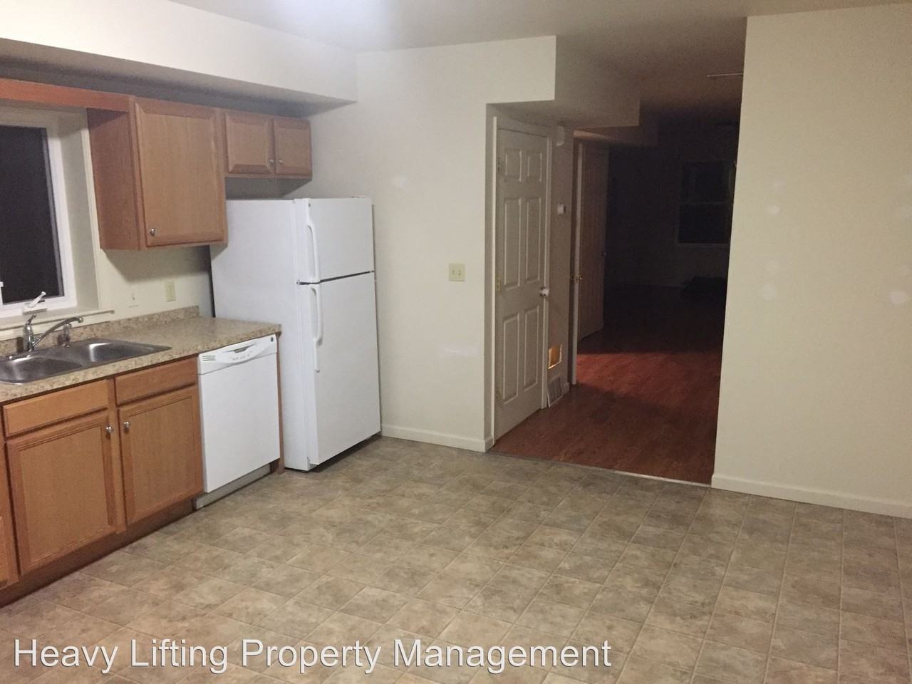 219 Reno Ave - Photo 3 of 11