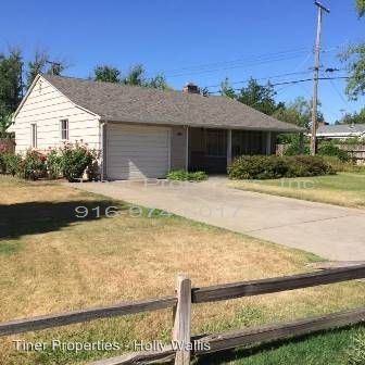 817 El Encino Way - Photo 2 of 12