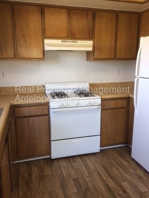 40974 156th St E - Photo 3 of 5