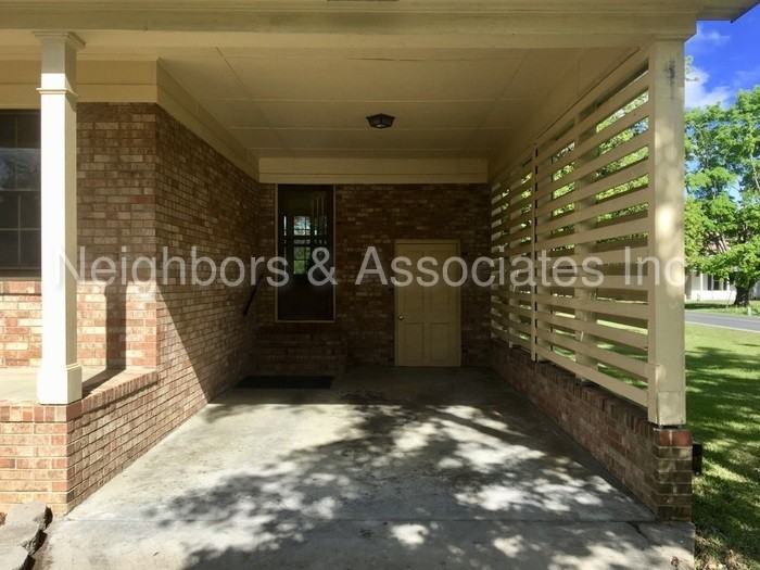 201 S Carrie St - Photo 3 of 13