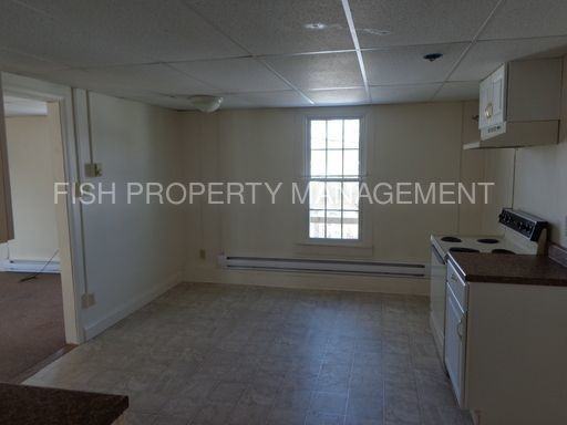 194 Main St - Photo 3 of 11