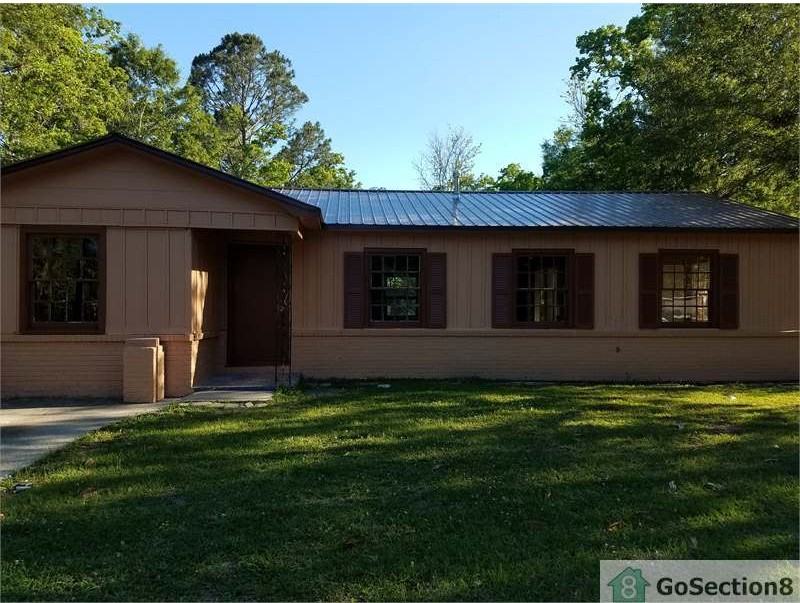 2611 Serigny Dr - Photo 3 of 7