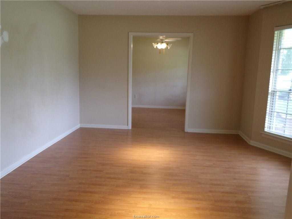 1602 Dominik Dr - Photo 2 of 28