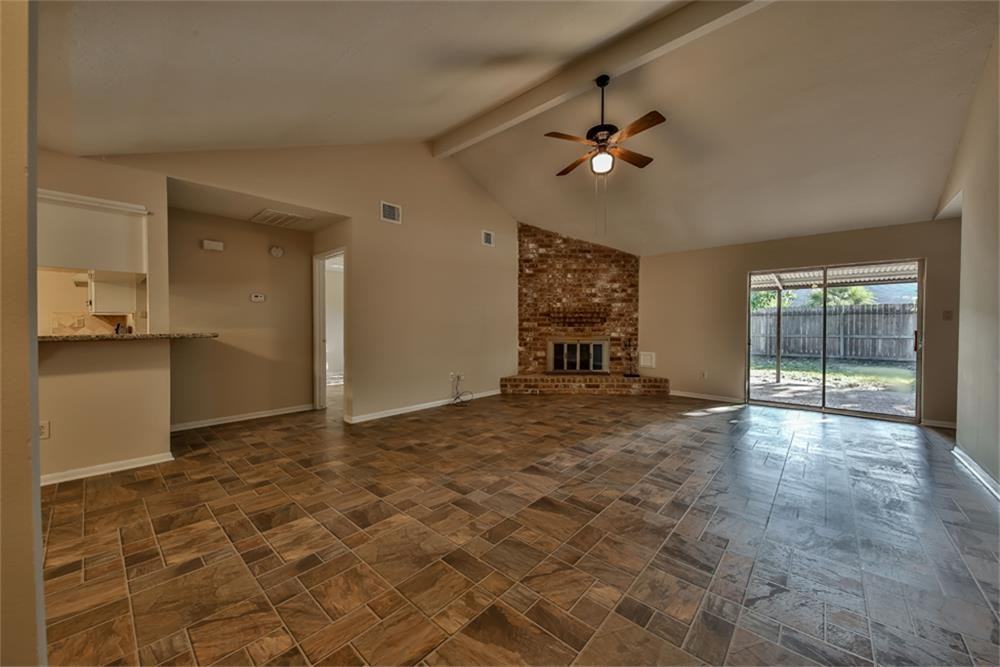 707 Cascade Creek Dr - Photo 3 of 17