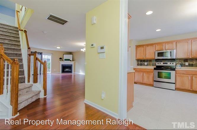 5114 Thornton Knoll Way - Photo 2 of 15