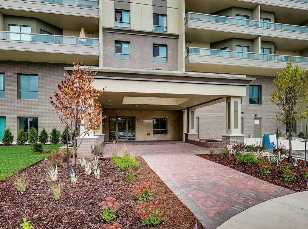 The Wisteria at the Royal Gardens - Photo 2 of 16