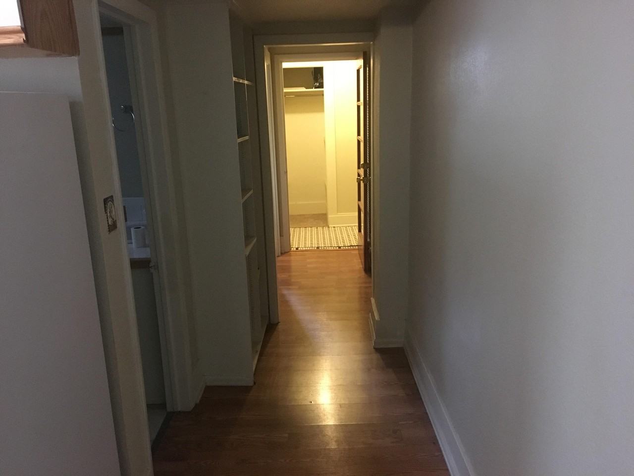 726 W Mountain Ave - Photo 3 of 6