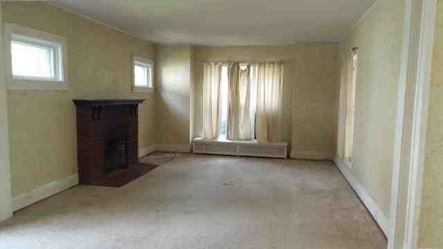 175 Broad St - Photo 2 of 7