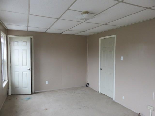 1207 Lawrence Ave - Photo 3 of 8