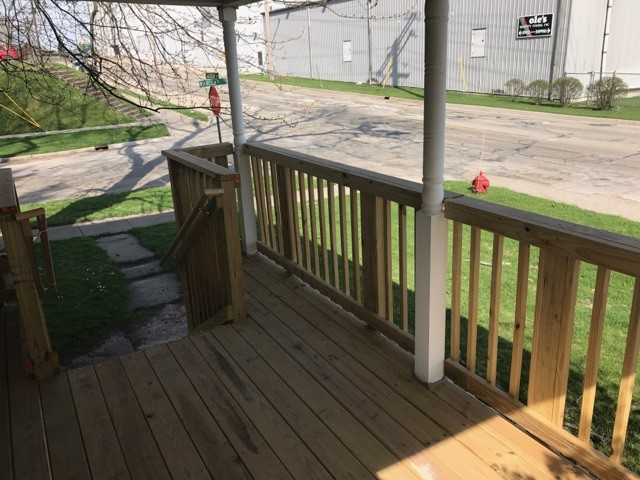 1111 Michigan Ave - Photo 2 of 11