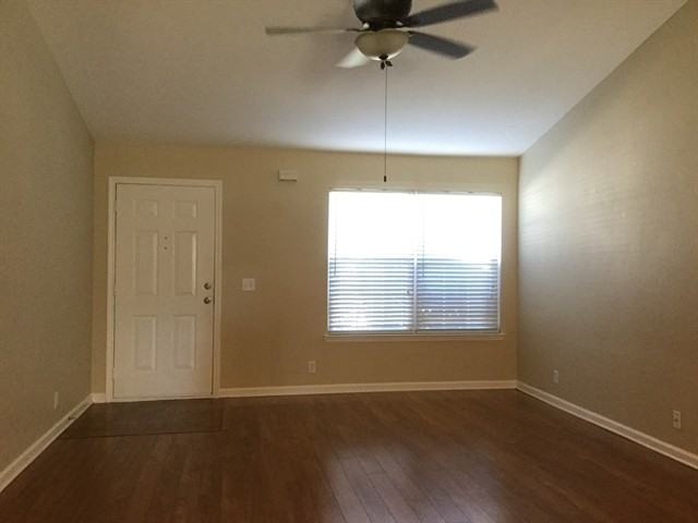 1104 S Hampton Cl - Photo 2 of 13