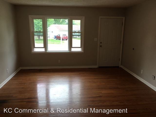 16112 E 32 St S - Photo 2 of 21