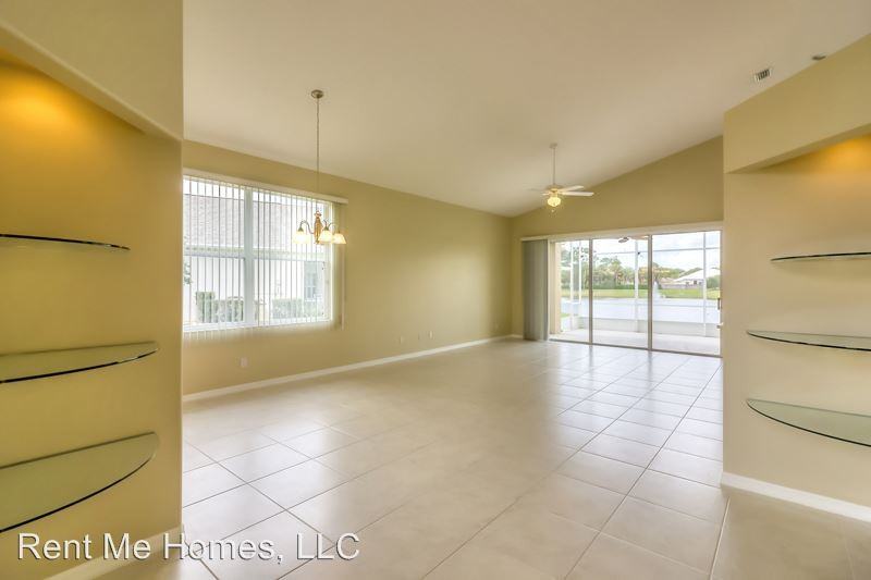 910 Woodstream Ln - Photo 2 of 24