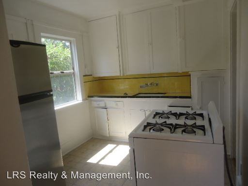 1621 Cimarron St - Photo 2 of 6