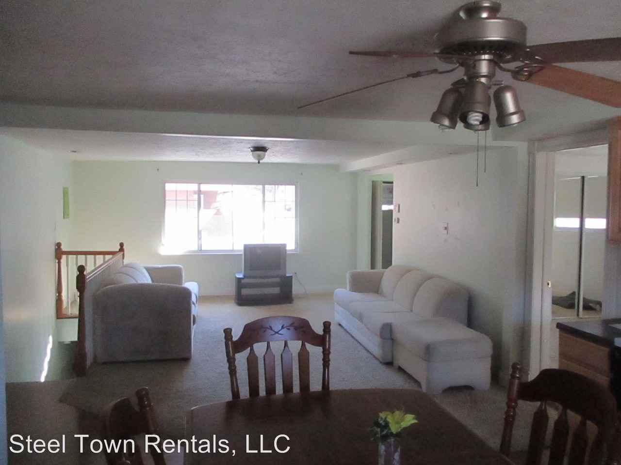 202 Wall Ave - Photo 3 of 10