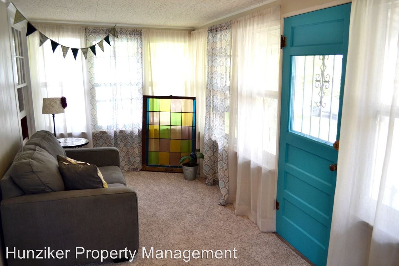 1209 Northwestern Ave - Photo 2 of 16