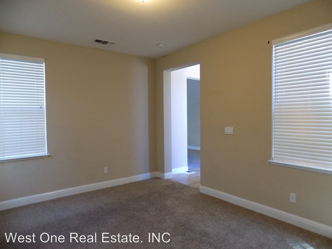 1986 Bankston Dr - Photo 3 of 13