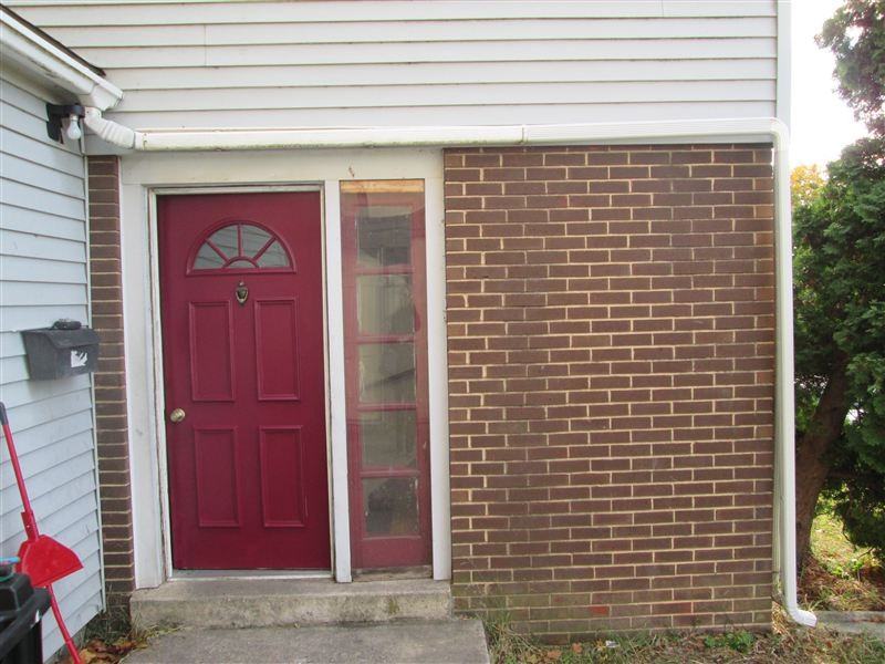 623 St Marys Dr - Photo 2 of 10