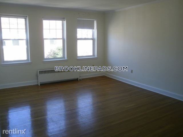 41 Auburn St - Photo 2 of 8