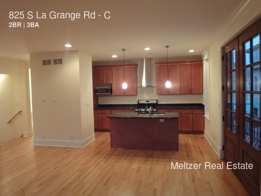 825 South La Grange Road #C - Photo 2 of 14